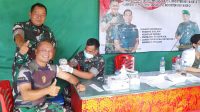DANDIM 1619/Tabanan Letkol Inf. Riza Taufiq Hasan ikut sebagai peserta vaksinasi booster yang dilaksanakan RST Singaraja, Senin (20/2/2023). Foto: ist DANDIM 1619/Tabanan Letkol Inf. Riza Taufiq Hasan ikut sebagai peserta vaksinasi booster yang dilaksanakan RST Singaraja, Senin (20/2/2023). Foto: ist