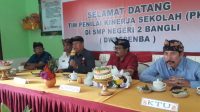 KADISDIKPORA Bangli, Komang Pariartha, ketika memberikan sambutan pada kegiatan Penilaian Kinerja Sekolah di SMPN 2 Bangli. Foto: ist KADISDIKPORA Bangli, Komang Pariartha, ketika memberikan sambutan pada kegiatan Penilaian Kinerja Sekolah di SMPN 2 Bangli. Foto: ist