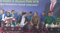 MUHAIMIN Iskandar (dua kiri) bersama istri saat menghadiri Silaturahmi Kebangsaan Bersama Kader dan Alumni PMII NTB di Gelanggang Pemuda, Kota Mataram, Rabu (1/2/2023). Foto: ist MUHAIMIN Iskandar (dua kiri) bersama istri saat menghadiri Silaturahmi Kebangsaan Bersama Kader dan Alumni PMII NTB di Gelanggang Pemuda, Kota Mataram, Rabu (1/2/2023). Foto: ist
