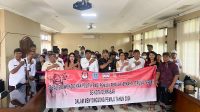 FOTO bersama usai sosialisasi pendidikan politik menyongsong Pemilu dan Pilkada Serentak 2024 yang menyasar teruna-teruni di Kecamatan Denpasar Barat, Kamis (2/2/2023). Foto: ist FOTO bersama usai sosialisasi pendidikan politik menyongsong Pemilu dan Pilkada Serentak 2024 yang menyasar teruna-teruni di Kecamatan Denpasar Barat, Kamis (2/2/2023). Foto: ist