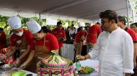 KEGIATAN lomba masak berbahan baku lokal, Jumat (10/2/2023) di parkir utara Taman Lumintang, Denpasar. Foto: ist KEGIATAN lomba masak berbahan baku lokal, Jumat (10/2/2023) di parkir utara Taman Lumintang, Denpasar. Foto: ist