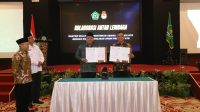 SEKRETARIS Jenderal (Sekjen) Kemenag, Nizar Ali (kiri), saat menghadiri penandatangan nota kerjasama antara Kakanwil Kemenag NTB dengan KPU NTB, Rabu (22/2/2023). Foto: ist SEKRETARIS Jenderal (Sekjen) Kemenag, Nizar Ali (kiri), saat menghadiri penandatangan nota kerjasama antara Kakanwil Kemenag NTB dengan KPU NTB, Rabu (22/2/2023). Foto: ist