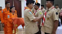 KETUA Harian Pramuka Kwartir Cabang Denpasar, I Gusti Lanang Jelantik, mewakili Ketua Gerakan Pramuka Kwartir Cabang Denpasar, I Kadek Agus Arya Wibawa, secara resmi melantik dan mengukuhkan Mejelis Pembimbing dan Pimpinan Satuan Karya (Saka SAR) Gerakan Pramuka Kwartir Cabang Kota Denpasar, Selasa (14/3). Foto: ist KETUA Harian Pramuka Kwartir Cabang Denpasar, I Gusti Lanang Jelantik, mewakili Ketua Gerakan Pramuka Kwartir Cabang Denpasar, I Kadek Agus Arya Wibawa, secara resmi melantik dan mengukuhkan Mejelis Pembimbing dan Pimpinan Satuan Karya (Saka SAR) Gerakan Pramuka Kwartir Cabang Kota Denpasar, Selasa (14/3). Foto: ist