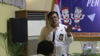 ANGGOTA Bawaslu Bali, Ketut Rudia, saat memaparkan materi terkait peran strategis panwaslu kecamatan dalam penyelesaian sengketa peserta Pemilu 2024 di Buleleng, Rabu (15/3/2023). Foto: ist ANGGOTA Bawaslu Bali, Ketut Rudia, saat memaparkan materi terkait peran strategis panwaslu kecamatan dalam penyelesaian sengketa peserta Pemilu 2024 di Buleleng, Rabu (15/3/2023). Foto: ist