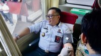 Bakti sosial donor darah di halaman depan Lapas Singaraja