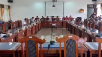 RAPAT pembahasan draf pokok-pokok pikiran untuk RKPD 2024 di DPRD Buleleng pada Selasa (14/3/2023). Foto: edy RAPAT pembahasan draf pokok-pokok pikiran untuk RKPD 2024 di DPRD Buleleng pada Selasa (14/3/2023). Foto: edy