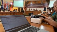 DATA dukungan minimal bakal calon DPD RI Dapil Bali tersaji di laptop staf KPU Bali saat rapat pleno pengambilan sampel verifikasi faktual kedua pencalonan anggota DPD Provinsi Bali, Sabtu (25/3/2023). Foto: hen DATA dukungan minimal bakal calon DPD RI Dapil Bali tersaji di laptop staf KPU Bali saat rapat pleno pengambilan sampel verifikasi faktual kedua pencalonan anggota DPD Provinsi Bali, Sabtu (25/3/2023). Foto: hen