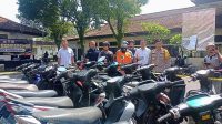 I Komang Arimbawa saat diamankan di Mapolres Jembrana