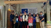 KPU Badung bersama Bawaslu Badung foto bersama usai verifikasi faktual kepengurusan dan keanggotaan Dewan Pimpinan Kabupaten Partai Prima Badung. Foto: ist KPU Badung bersama Bawaslu Badung foto bersama usai verifikasi faktual kepengurusan dan keanggotaan Dewan Pimpinan Kabupaten Partai Prima Badung. Foto: ist