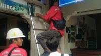 PEMASANGAN Wifi gratis di Buleleng. Foto: ist PEMASANGAN Wifi gratis di Buleleng. Foto: ist