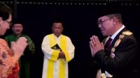 Prof Lasmawan saat dilantik menjadi Rektor Undiksha