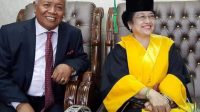 RACHMAT Hidayat (kiri) saat bersama Ketua Umum PDIP, Megawati Soekarnoputri. Foto: ist RACHMAT Hidayat (kiri) saat bersama Ketua Umum PDIP, Megawati Soekarnoputri. Foto: ist