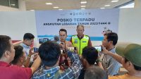 RAHMAT Adil Indrawan saat memberikan keterangan pada wartawan di Posko Mudik di Bandara Lombok. Foto: ist RAHMAT Adil Indrawan saat memberikan keterangan pada wartawan di Posko Mudik di Bandara Lombok. Foto: ist