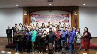 SEKDA IB Alit Wirada foto bersama usai membuka pelatihan pembuatan suvenir yang berbahan kayu di ISI Denpasar, Sabtu (1/4/2023). Foto: ist SEKDA IB Alit Wirada foto bersama usai membuka pelatihan pembuatan suvenir yang berbahan kayu di ISI Denpasar, Sabtu (1/4/2023). Foto: ist