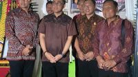 WALI Kota Denpasar, IGN Jaya Negara; didampingi I Ketut Suteja Kumara, I Nengah Madiadnyana, Ketut Suarya, dan I Made Radita Berata, saat penutupan Festival YPLP PGRI Denpasar 2023, Senin (1/5/2023) malam. Foto: ist WALI Kota Denpasar, IGN Jaya Negara; didampingi I Ketut Suteja Kumara, I Nengah Madiadnyana, Ketut Suarya, dan I Made Radita Berata, saat penutupan Festival YPLP PGRI Denpasar 2023, Senin (1/5/2023) malam. Foto: ist