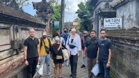 WARGA NEGARA ASING