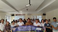 PARA dosen dan peserta pelatihan foto bersama di Serangan, Selasa (13/6/2023). Foto: ist PARA dosen dan peserta pelatihan foto bersama di Serangan, Selasa (13/6/2023). Foto: ist