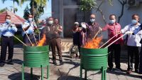 KEJAKSAAN Negeri (Kejari) Bangli melaksanakan pemusnahan barang bukti (BB) yang telah berkekuatan hukum tetap (inkrah), Selasa (20/6/2023). Foto: ist KEJAKSAAN Negeri (Kejari) Bangli melaksanakan pemusnahan barang bukti (BB) yang telah berkekuatan hukum tetap (inkrah), Selasa (20/6/2023). Foto: ist