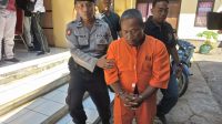 KETUT Sumadia alias Ateng (52) tersangka kasus pencurian saat dihadirkan saat pres rilis di Mapolres Buleleng, Jumat (23/6/2023). Foto: edy KETUT Sumadia alias Ateng (52) tersangka kasus pencurian saat dihadirkan saat pres rilis di Mapolres Buleleng, Jumat (23/6/2023). Foto: edy