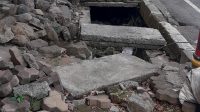 PERBAIKAN drainase dan trotoar di Kota Bangli menyasar ruas Jalan Merdeka, Nusantara, Kesumayuda, Majapahit dan Erlangga. Karena di jalur itu terdapat jaringan pipa PDAM diprediksi ribuan sambungan rumah (SR) pelanggan Perumda Air Minum Tirta Danu Arta akan putus. Foto: ist PERBAIKAN drainase dan trotoar di Kota Bangli menyasar ruas Jalan Merdeka, Nusantara, Kesumayuda, Majapahit dan Erlangga. Karena di jalur itu terdapat jaringan pipa PDAM diprediksi ribuan sambungan rumah (SR) pelanggan Perumda Air Minum Tirta Danu Arta akan putus. Foto: ist