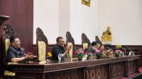 RAPAT PARIPURNA DPRD GIANYAR