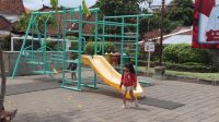 RTH Taman Yuwana Asri di Jalan Sudirman, Kelurahan Banyuasri