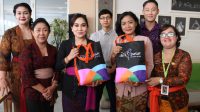 PENYALURAN bantuan dari Yayasan Bina Ilmu kepada perwakilan wanita rawan sosial di Graha Nawasena Kota Denpasar, Kamis (10/8/2023). Foto: ist PENYALURAN bantuan dari Yayasan Bina Ilmu kepada perwakilan wanita rawan sosial di Graha Nawasena Kota Denpasar, Kamis (10/8/2023). Foto: ist
