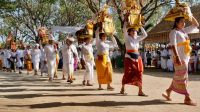 SUASANA pujawali di Pura Dalem Sakenan, Desa Adat Serangan, Kota Denpasar saat Kuningan yang lalu. Foto: ist SUASANA pujawali di Pura Dalem Sakenan, Desa Adat Serangan, Kota Denpasar saat Kuningan yang lalu. Foto: ist