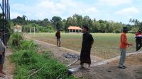 BUPATI Suwirta meninjau pengerjaan Lapangan Pau, Jumat (8/9/2023). Foto: ist BUPATI Suwirta meninjau pengerjaan Lapangan Pau, Jumat (8/9/2023). Foto: ist