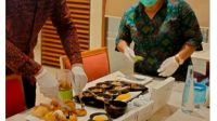 TEAM Food Security yang tergabung dalam Satgas Banops Tribrata Agung 2023, melaksanakan tugas pengecekan kelayakan konsumsi pada KTT AIS 2023, di Nusa Dua. Foto: ist TEAM Food Security yang tergabung dalam Satgas Banops Tribrata Agung 2023, melaksanakan tugas pengecekan kelayakan konsumsi pada KTT AIS 2023, di Nusa Dua. Foto: ist