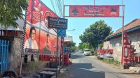Baliho Aries Sujati yang masih terpasang BALIHO Aries Sujati yang masih terpasang. Foto: edy