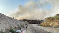 KONDISI kebakaran di TPA Suwung masih belum padam sampai dengan hari ini, Jumat (13/10/2023). Foto: ist KONDISI kebakaran di TPA Suwung masih belum padam sampai dengan hari ini, Jumat (13/10/2023). Foto: ist