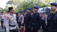 KAPOLDA Bali, Irjen Ida Bagus Kd Putra Narendra, mengecek kesiapan personel dalam rangka Operasi Puri Agung IX-2023 di lapangan sentral parkir ITDC Nusa Dua, Senin (30/10/2023). Foto: ist KAPOLDA Bali, Irjen Ida Bagus Kd Putra Narendra, mengecek kesiapan personel dalam rangka Operasi Puri Agung IX-2023 di lapangan sentral parkir ITDC Nusa Dua, Senin (30/10/2023). Foto: ist