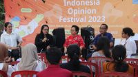 KETUT Ariyani (pegang mik) saat menjadi narasumber dalam The 3rd Indonesia Opinion Festival di Sanur, Sabtu (28/10/2023). Foto: ist KETUT Ariyani (pegang mik) saat menjadi narasumber dalam The 3rd Indonesia Opinion Festival di Sanur, Sabtu (28/10/2023). Foto: ist