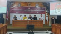 MADE Abdi Negara menjelaskan pendaftaran seleksi anggota KPU Klungkung periode 2024-2029 di KPU Bali, Kamis (5/10/2023). Foto: ist MADE Abdi Negara menjelaskan pendaftaran seleksi anggota KPU Klungkung periode 2024-2029 di KPU Bali, Kamis (5/10/2023). Foto: ist