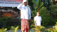PENJABAT Bupati Gianyar, I Dewa Tagel Wirasa, memimpin upacara peringatan Hari Kesaktian Pancasila di halaman kantor Bupati Gianyar, Minggu (1/10/2023). Foto: ist PENJABAT Bupati Gianyar, I Dewa Tagel Wirasa, memimpin upacara peringatan Hari Kesaktian Pancasila di halaman kantor Bupati Gianyar, Minggu (1/10/2023). Foto: ist