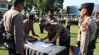 UPACARA sertijab enam perwira di halaman depan Polres Tabanan, Jumat (6/10/2023). Foto: ist UPACARA sertijab enam perwira di halaman depan Polres Tabanan, Jumat (6/10/2023). Foto: ist