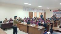 WORKSHOP pemberdayaan perempuan dalam bidang ekonomi kepada Dharma Wanita Persatuan (DWP) Kabupaten Gianyar, Senin (6/11/2023). Foto: ist WORKSHOP pemberdayaan perempuan dalam bidang ekonomi kepada Dharma Wanita Persatuan (DWP) Kabupaten Gianyar, Senin (6/11/2023). Foto: ist