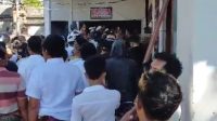 PENGADILAN Negeri (PN) Karangasem dua kali menunda constatering (mencocokan) objek perkara perdata terhadap lahan di Desa Seraya Timur, Kecamatan/Kabupaten Karangasem yang dimenangkan I Nyoman Gunung (78) hingga ke tingkat Mahkamah Agung. Penundaan pertama terjadi pada Senin (13/11/2022) dan penundaan kedua terjadi Kamis (21/12/2023). Foto: ist PENGADILAN Negeri (PN) Karangasem dua kali menunda constatering (mencocokan) objek perkara perdata terhadap lahan di Desa Seraya Timur, Kecamatan/Kabupaten Karangasem yang dimenangkan I Nyoman Gunung (78) hingga ke tingkat Mahkamah Agung. Penundaan pertama terjadi pada Senin (13/11/2022) dan penundaan kedua terjadi Kamis (21/12/2023). Foto: ist
