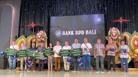 DIREKTUR Utama Bank BPD Bali Nyoman Sudharma, saat Customer Gathering tahun2023, pada Sabtu (2/12/2023) malam. Foto: ist DIREKTUR Utama Bank BPD Bali Nyoman Sudharma, saat Customer Gathering tahun2023, pada Sabtu (2/12/2023) malam. Foto: ist