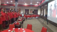 PARA legislator, caleg dan pengurus DPD PDIP Bali mengikuti acara HUT ke-51 PDIP bersama DPP secara virtual di aula DPD PDIP Bali, Rabu (10/1/2024). Foto: ist PARA legislator, caleg dan pengurus DPD PDIP Bali mengikuti acara HUT ke-51 PDIP bersama DPP secara virtual di aula DPD PDIP Bali, Rabu (10/1/2024). Foto: ist