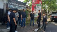 BAWASLU Badung bersama tim Sentra Gakkumdu mendatangi lokasi APK milik caleg PSI yang dirobek, di Desa Abiansemal Dauh Cani. Foto: ist BAWASLU Badung bersama tim Sentra Gakkumdu mendatangi lokasi APK milik caleg PSI yang dirobek, di Desa Abiansemal Dauh Cani. Foto: ist