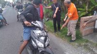 PERSONEL Polsek Kediri dibantu Inafis Polres Tabanan melaksanakan prarekonstruksi kasus pengeroyokan di Banjar Dinas Carik Padang, Desa Nyambu, Kecamatan Kediri, Kamis (14/3/2024). Foto: ist PERSONEL Polsek Kediri dibantu Inafis Polres Tabanan melaksanakan prarekonstruksi kasus pengeroyokan di Banjar Dinas Carik Padang, Desa Nyambu, Kecamatan Kediri, Kamis (14/3/2024). Foto: ist