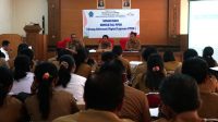 KETUA Panitia PPDB Disdikpora Kota Denpasar, AA Putu Gede Astara; bersama Kabid Pembinaan SD Disdikpora Kota Denpasar, I Nyoman Suriawan, saat sosialisasi juknis PPDB, Senin (27/5/2024). Foto: tra KETUA Panitia PPDB Disdikpora Kota Denpasar, AA Putu Gede Astara; bersama Kabid Pembinaan SD Disdikpora Kota Denpasar, I Nyoman Suriawan, saat sosialisasi juknis PPDB, Senin (27/5/2024). Foto: tra