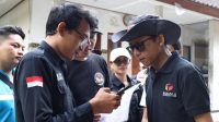 KETUA Bawaslu Badung, Hery Indrawan (kanan), saat uji petik data pemilih bersama jajaran Panwascam dan PKD. Foto: ist KETUA Bawaslu Badung, Hery Indrawan (kanan), saat uji petik data pemilih bersama jajaran Panwascam dan PKD. Foto: ist