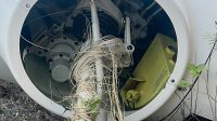 BALING-baling helikopter tampak terlilit tali layang-layang berukuran besar. Foto: ist BALING-baling helikopter tampak terlilit tali layang-layang berukuran besar. Foto: ist