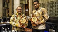 JAJARAN PLN UIW NTB saat meraih dua penghargaan Nusantara CSR Award 2024. Foto: ist JAJARAN PLN UIW NTB saat meraih dua penghargaan Nusantara CSR Award 2024. Foto: ist