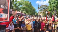 PARADE budaya meriahkan pendaftaran paslon Jaya Wibawa ke KPU Denpasar, Kamis (29/8/2024) pagi. Foto: rap PARADE budaya meriahkan pendaftaran paslon Jaya Wibawa ke KPU Denpasar, Kamis (29/8/2024) pagi. Foto: rap