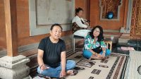 KELUARGA Ida Bagus Ardana di Griya Beten Cempaka, Kelurahan Liligundi, Kecamatan/Kabupaten Buleleng, Foto: edy KELUARGA Ida Bagus Ardana di Griya Beten Cempaka, Kelurahan Liligundi, Kecamatan/Kabupaten Buleleng, Foto: edy