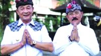 BUPATI Karangasem, I Gede Dana, bersama Wakil Bupati I Wayan Artha Dipa mengucapkan selamat Hari Raya Galungan dan Kuningan kepada seluruh umat Hindu di Kabupaten Karangasem. foto: ist BUPATI Karangasem, I Gede Dana, bersama Wakil Bupati I Wayan Artha Dipa mengucapkan selamat Hari Raya Galungan dan Kuningan kepada seluruh umat Hindu di Kabupaten Karangasem. foto: ist